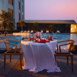 Charming Poolside Date By Radisson